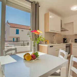 D Apartment Cres